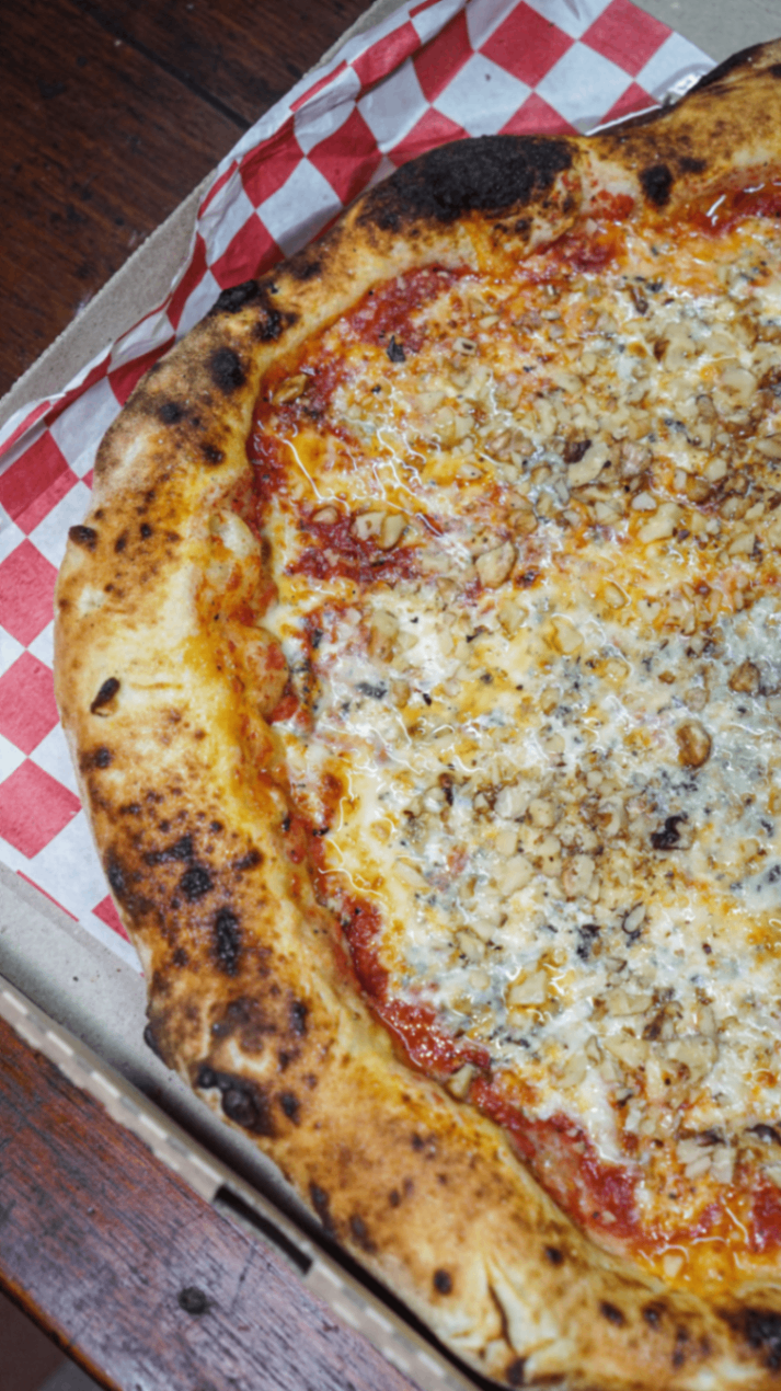 Queso Azul y Nueces estilo napolitano